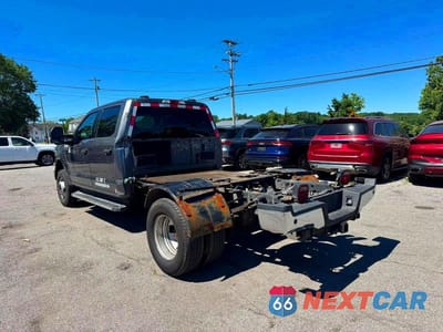 Trzecie zdjęcie samochodu z tyłu: 2022 FORD F350 SUPER DUTY VIN:1FT8W3DT0NEE80929 - miniatura