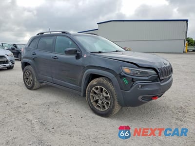 Czwarte zdjęcie samochodu z boku: 2021 JEEP CHEROKEE TRAILHAWK VIN:1C4PJMBX9MD177495 - miniatura