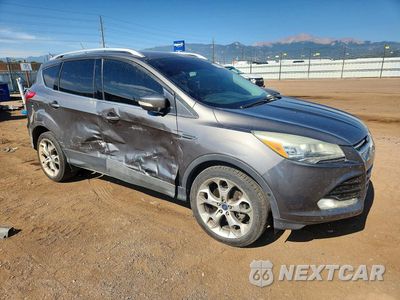 Czwarte zdjęcie samochodu z boku: 2014 FORD ESCAPE TITANIUM VIN:1FMCU9J94EUA82958 - miniatura
