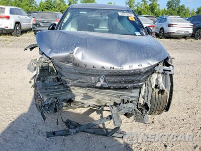 Piąte zdjęcie samochodu w środku: 2023 MITSUBISHI OUTLANDER SE VIN:JA4J3UA83PZ050110 - miniatura
