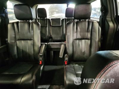 Zdjęcie 10 z 13 samochodu: 2019 DODGE GRAND CARAVAN GT VIN:2C4RDGEG0KR790192 - miniatura