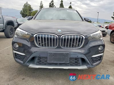 Piąte zdjęcie samochodu w środku: 2019 BMW X1 SDRIVE28I VIN:WBXHU7C54K3H46515 - miniatura