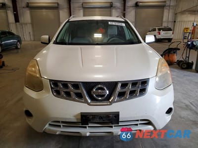 Piąte zdjęcie samochodu w środku: 2011 NISSAN ROGUE S VIN:JN8AS5MV6BW266547 - miniatura