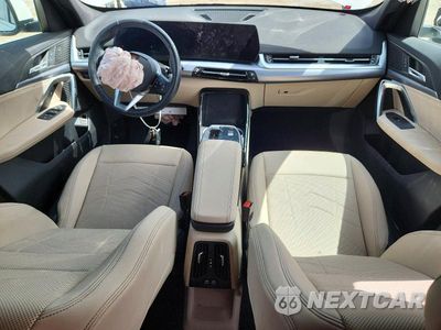 Zdjęcie 8 z 13 samochodu: 2023 BMW X1 XDRIVE28I VIN:WBX73EF00P5X03298 - miniatura
