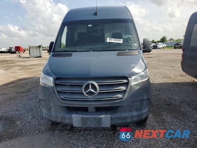 Piąte zdjęcie samochodu w środku: 2019 MERCEDES-BENZ SPRINTER 2500/3500 DELIVERY VAN VIN:WD4PF1CD7KP151936 - miniatura