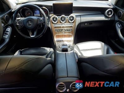 Zdjęcie 8 z 12 samochodu: 2016 MERCEDES-BENZ C 300 VIN:55SWF4JB5GU175340 - miniatura