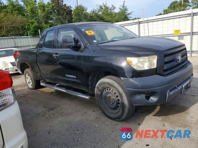Czwarte zdjęcie samochodu z boku: 2011 TOYOTA TUNDRA DOUBLE CAB SR5 VIN:5TFRM5F16BX032213 - miniatura