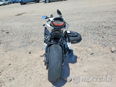Czwarte zdjęcie samochodu z boku: 2025 HONDA CBR1000 RR VIN:JH2SC7710SK800156 - miniatura