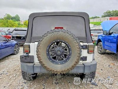Zdjęcie 6 z 12 samochodu: 2013 JEEP WRANGLER UNLIMITED SPORT VIN:1C4BJWDG7DL543074 - miniatura