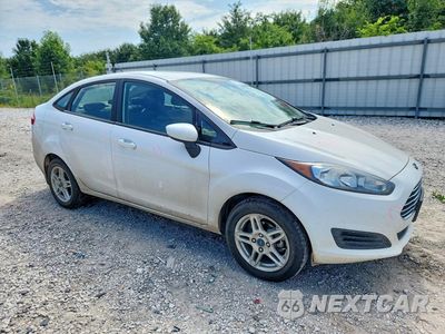 Czwarte zdjęcie samochodu z boku: 2019 FORD FIESTA SE VIN:3FADP4BJ4KM156087 - miniatura