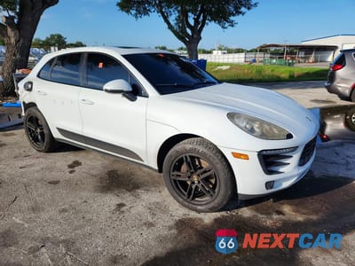 Czwarte zdjęcie samochodu z boku: 2018 PORSCHE MACAN VIN:WP1AA2A50JLB07815 - miniatura