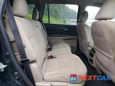 Zdjęcie 11 z 13 samochodu: 2017 HONDA PILOT EX VIN:5FNYF6H38HB009903 - miniatura
