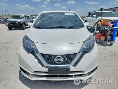 Piąte zdjęcie samochodu w środku: 2017 NISSAN VERSA NOTE SV VIN:3N1CE2CP0HL369297 - miniatura
