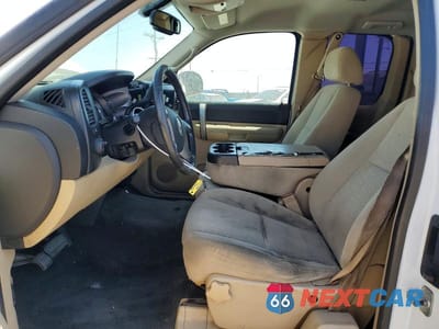 Zdjęcie 7 z 12 samochodu: 2007 GMC NEW SIERRA C1500 VIN:2GTEC19C971588740 - miniatura