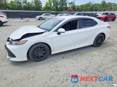 2020 TOYOTA CAMRY LE 4T1C11AK4LU944702 - główne zdjęcie licytacji z USA - miniatura