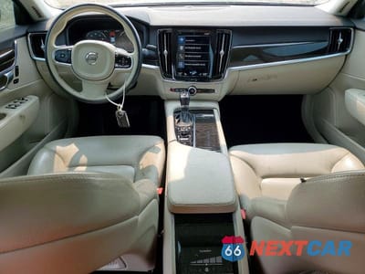 Zdjęcie 8 z 12 samochodu: 2018 VOLVO S90 T6 MOMENTUM VIN:LVY992MK1JP024703 - miniatura