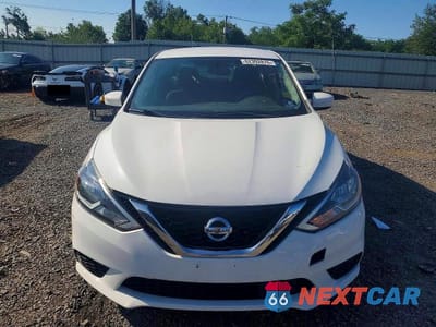 Piąte zdjęcie samochodu w środku: 2019 NISSAN SENTRA S VIN:3N1AB7AP3KY219212 - miniatura