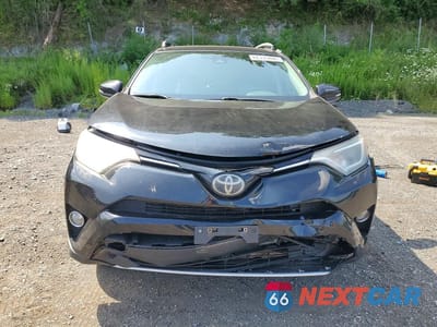 Piąte zdjęcie samochodu w środku: 2017 TOYOTA RAV4 XLE VIN:2T3RFREV5HW586510 - miniatura