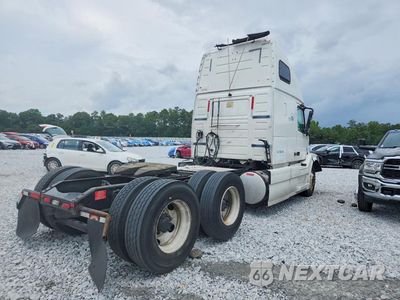 Trzecie zdjęcie samochodu z tyłu: 2016 VOLVO VNL SEMI TRUCK VIN:4V4NC9EH6GN938778 - miniatura