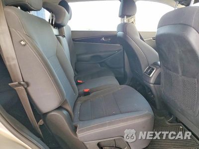 Zdjęcie 11 z 13 samochodu: 2018 KIA SORENTO LX VIN:5XYPG4A33JG406408 - miniatura