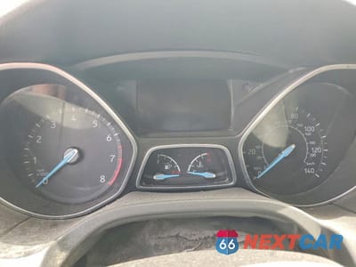 Zdjęcie 9 z 12 samochodu: 2015 FORD FOCUS SE VIN:1FADP3K25FL340514 - miniatura