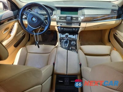 Zdjęcie 8 z 12 samochodu: 2011 BMW 550 I VIN:WBAFR9C52BC618267 - miniatura