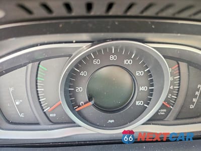 Zdjęcie 9 z 12 samochodu: 2017 VOLVO S60 VIN:YV126MFL8H2423631 - miniatura
