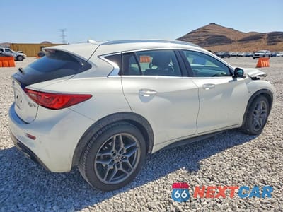Trzecie zdjęcie samochodu z tyłu: 2017 INFINITI QX30 PREMIUM VIN:SJKCH5CP8HA029034 - miniatura