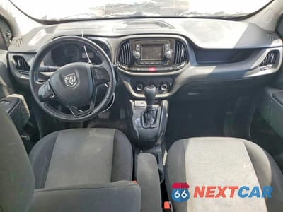 Zdjęcie 8 z 12 samochodu: 2016 RAM PROMASTER CITY SLT VIN:ZFBERFBT4G6C23936 - miniatura