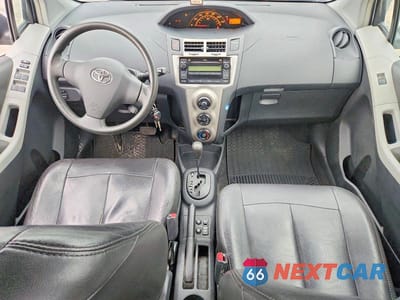 Zdjęcie 8 z 13 samochodu: 2009 TOYOTA YARIS BASE VIN:JTDKT903795232612 - miniatura