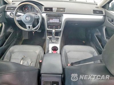 Zdjęcie 8 z 12 samochodu: 2013 VOLKSWAGEN PASSAT SE VIN:1VWBH7A34DC128021 - miniatura