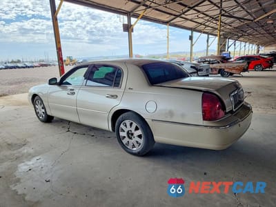 Drugie zdjęcie samochodu z przodu: 2003 LINCOLN TOWN CAR CARTIER VIN:1LNHM83W23Y651217 - miniatura
