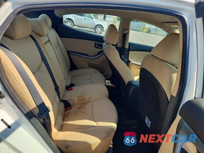 Zdjęcie 10 z 12 samochodu: 2012 HYUNDAI ELANTRA GLS VIN:5NPDH4AE0CH113871 - miniatura