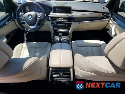 Zdjęcie 8 z 13 samochodu: 2018 BMW X5 SDRIVE35I VIN:5UXKR2C54J0X09340 - miniatura