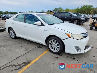 Czwarte zdjęcie samochodu z boku: 2012 TOYOTA CAMRY HYBRID XLE VIN:4T1BD1FK0CU060607 - miniatura