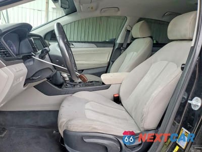 Zdjęcie 7 z 12 samochodu: 2019 HYUNDAI SONATA HYBRID SE VIN:KMHE24L30KA088148 - miniatura
