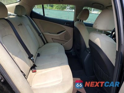 Zdjęcie 10 z 12 samochodu: 2011 KIA OPTIMA LX VIN:KNAGM4A78B5074856 - miniatura