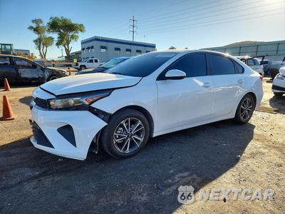 2022 KIA FORTE LXS 3KPF24AD0NE440053 - główne zdjęcie licytacji z USA - miniatura