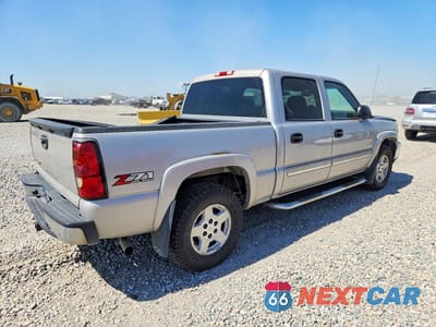 Trzecie zdjęcie samochodu z tyłu: 2007 CHEVROLET SILVERADO K1500 CLASSIC CREW CAB VIN:2GCEK13Z771114382 - miniatura