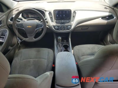 Zdjęcie 8 z 12 samochodu: 2019 CHEVROLET MALIBU LS VIN:1G1ZC5ST8KF112492 - miniatura