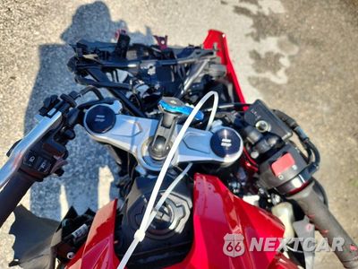 Zdjęcie 7 z 8 samochodu: 2023 HONDA CBR650 RA VIN:MLHRH0153P5400574 - miniatura