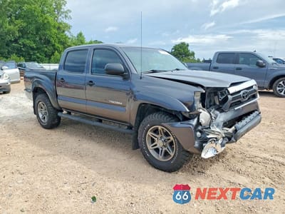Czwarte zdjęcie samochodu z boku: 2013 TOYOTA TACOMA DOUBLE CAB VIN:5TFLU4EN0DX073833 - miniatura