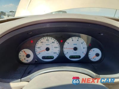 Zdjęcie 9 z 13 samochodu: 2001 CHRYSLER TOWN & COUNTRY LX VIN:2C4GP44371R280075 - miniatura