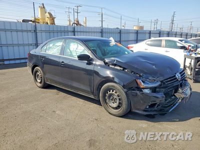 Czwarte zdjęcie samochodu z boku: 2017 VOLKSWAGEN JETTA S VIN:3VW2B7AJ0HM399419 - miniatura