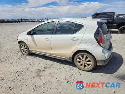 Drugie zdjęcie samochodu z przodu: 2017 TOYOTA PRIUS C TWO VIN:JTDKDTB34H1596208 - miniatura