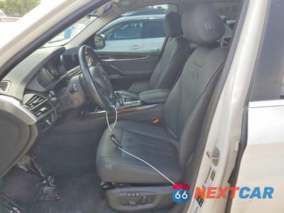 Zdjęcie 7 z 12 samochodu: 2016 BMW X5 XDRIVE35I VIN:5UXKR0C52G0P25291 - miniatura