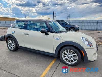 Czwarte zdjęcie samochodu z boku: 2016 MINI COOPER S VIN:WMWXP7C50G2C60925 - miniatura
