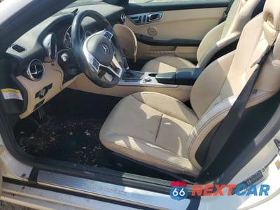 Zdjęcie 7 z 12 samochodu: 2013 MERCEDES-BENZ SLK 250 VIN:WDDPK4HA5DF058238 - miniatura