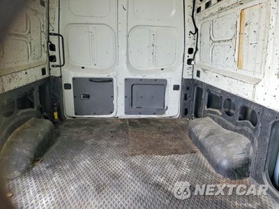 Zdjęcie 10 z 13 samochodu: 2014 NISSAN NV 2500 DELIVERY VAN VIN:1N6BF0LX3EN102822 - miniatura