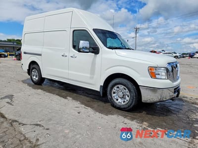 Czwarte zdjęcie samochodu z boku: 2014 NISSAN NV 2500 DELIVERY VAN VIN:1N6AF0LY5EN108741 - miniatura